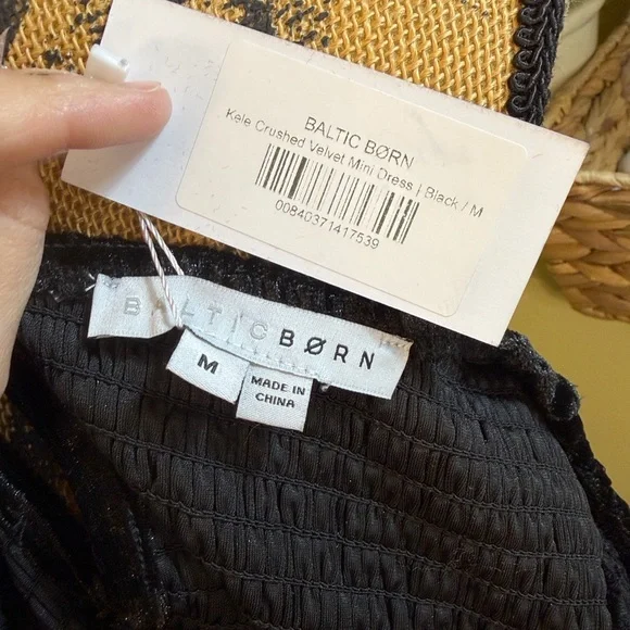 NWT Baltic Born Kele Crushed Velvet Mini Dress black medium - Picture 5 of 6